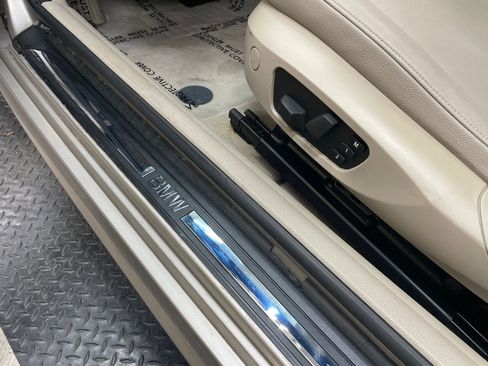 Used 2010 BMW 128i Convertible image 26