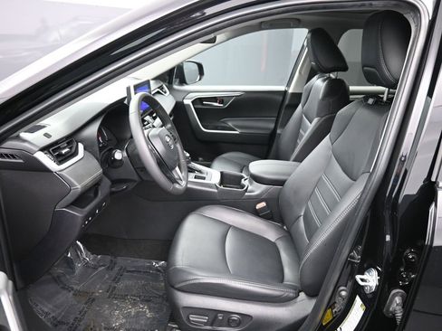 Certified 2024 Toyota RAV4 XLE Premium image 19