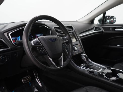 Used 2016 Ford Fusion Titanium FWD image 23