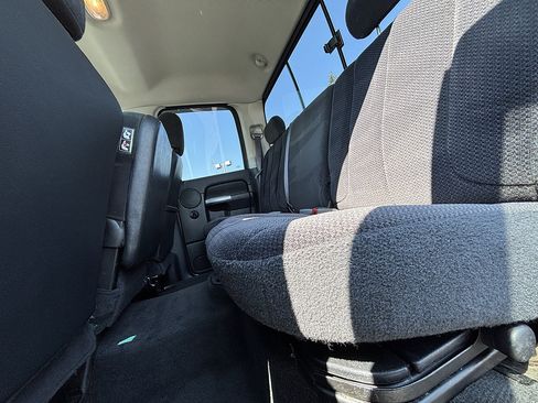 Used 2004 Dodge Ram 1500 Truck SLT w/ Security Group w/ Alarm AWD/4WD image 32