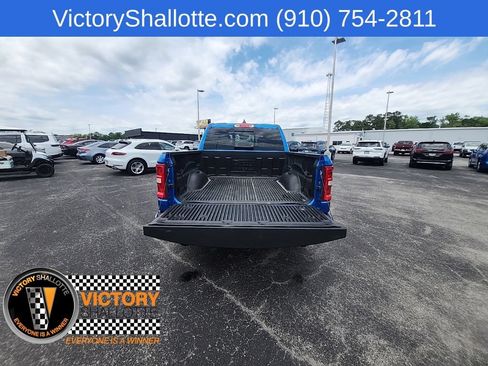 Used 2025 RAM 1500 Big Horn AWD/4WD image 32