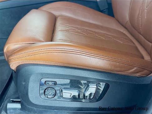 Certified 2023 BMW X7 M60i w/ Executive Package image 20
