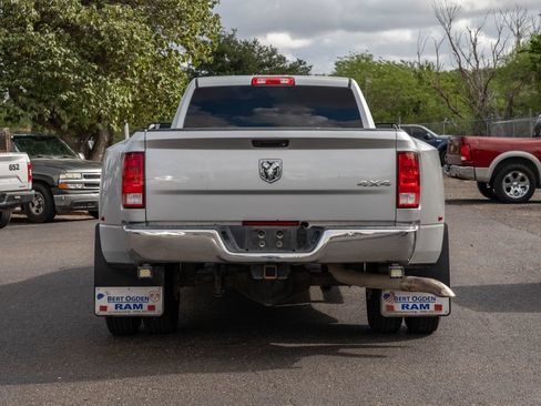 Used 2015 RAM 3500 Tradesman w/ Chrome Appearance Group AWD/4WD image 4