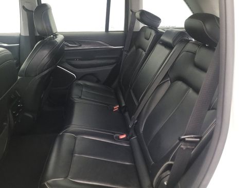 Used 2022 Jeep Grand Cherokee Limited 4xe image 18