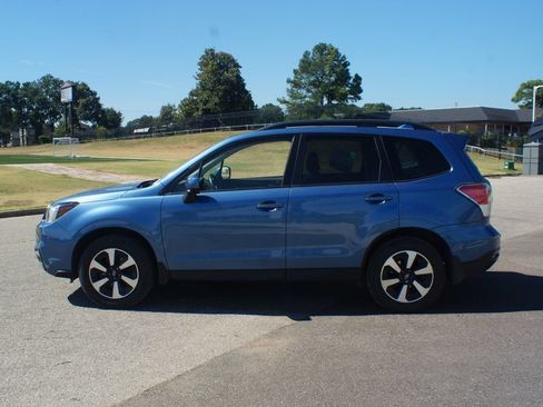 Used 2018 Subaru Forester 2.5i Premium AWD/4WD image 8