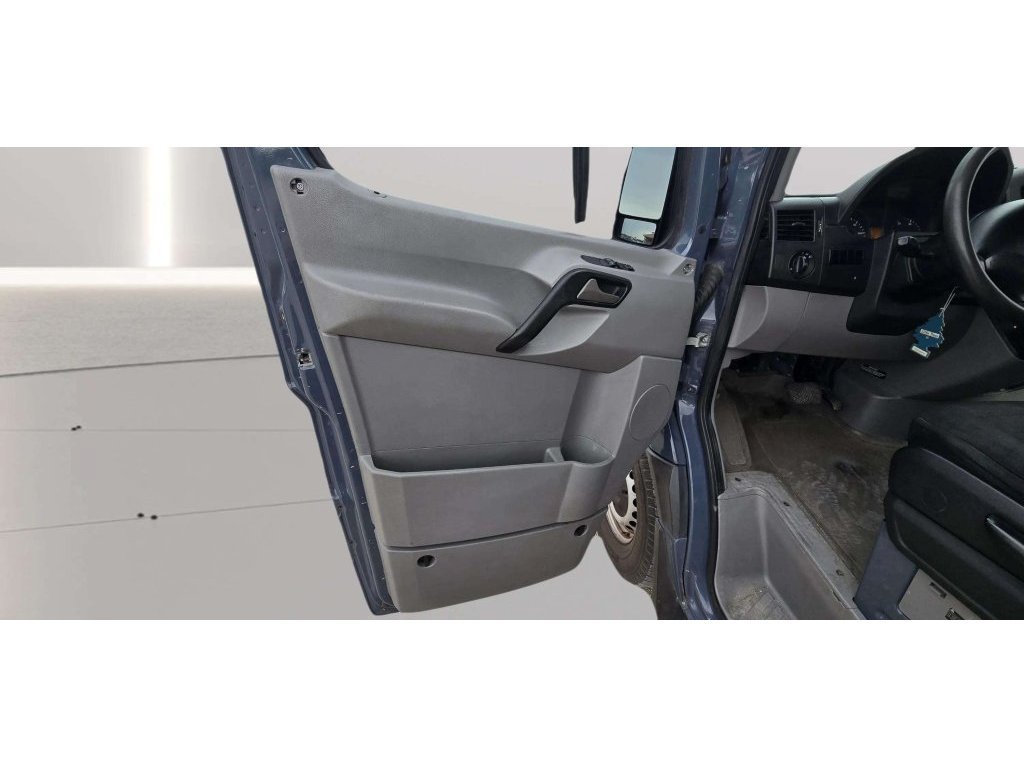 Used 2018 Mercedes-Benz Sprinter 2500 image 18