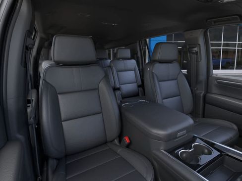 New 2026 Chevrolet Suburban RST w/ Comfort Package AWD/4WD image 16