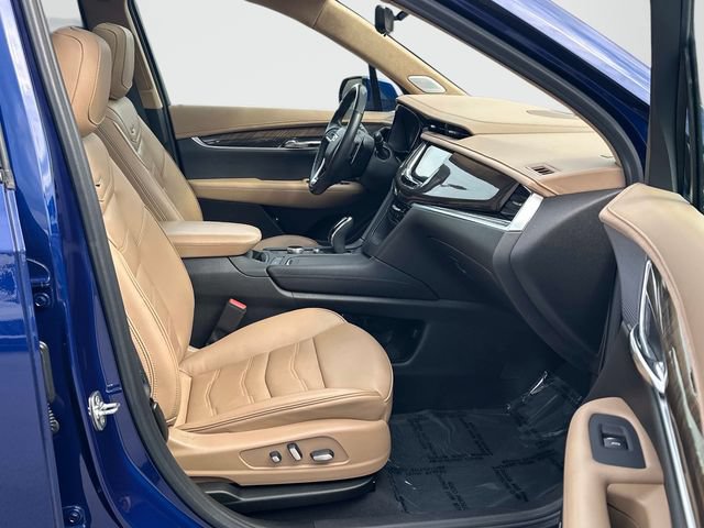 Certified 2024 Cadillac XT6 Sport w/ LPO, ONYX Package AWD/4WD image 22