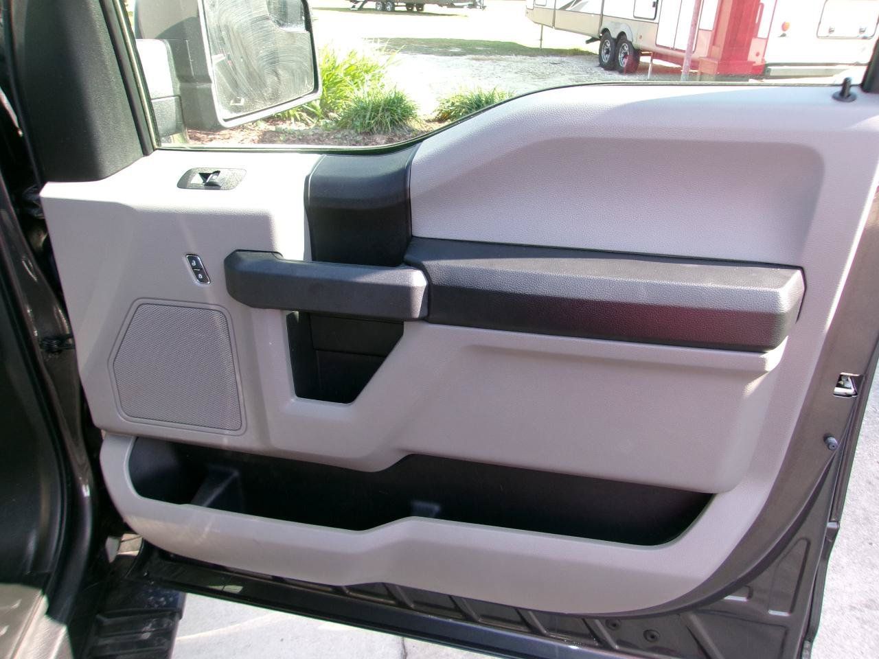 Used 2019 Ford F150 XL w/ Equipment Group 101A Mid AWD/4WD image 19