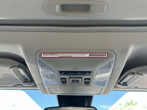 Used 2021 Toyota RAV4 XLE Premium FWD image 28