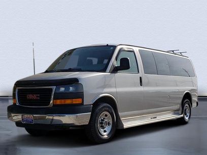 Used 2009 GMC Savana 3500 Extended Passenger w/ LT Preferred Equipment Group