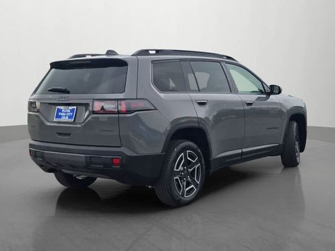 New 2026 Jeep Cherokee Laredo image 6