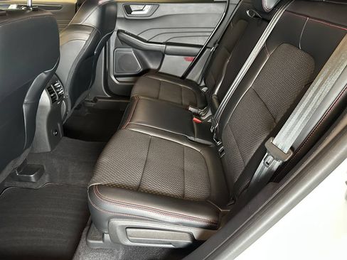 Used 2023 Ford Escape ST-Line Elite AWD/4WD image 21