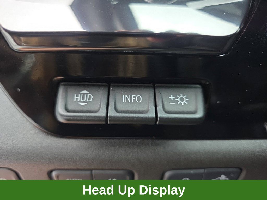 Used 2024 Chevrolet Silverado 2500 ZR2 w/ Technology Package AWD/4WD image 25
