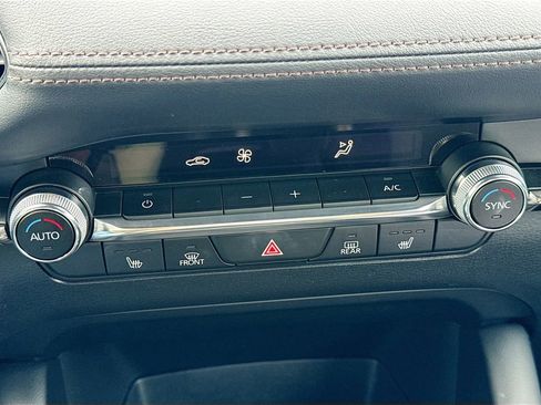 Used 2023 MAZDA MAZDA3 s image 19