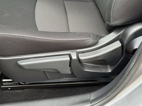 Used 2025 Nissan Sentra SV FWD image 22