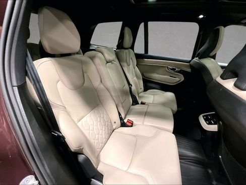 Certified 2026 Volvo XC90 B5 Plus w/ Protection Package Premier AWD/4WD image 24