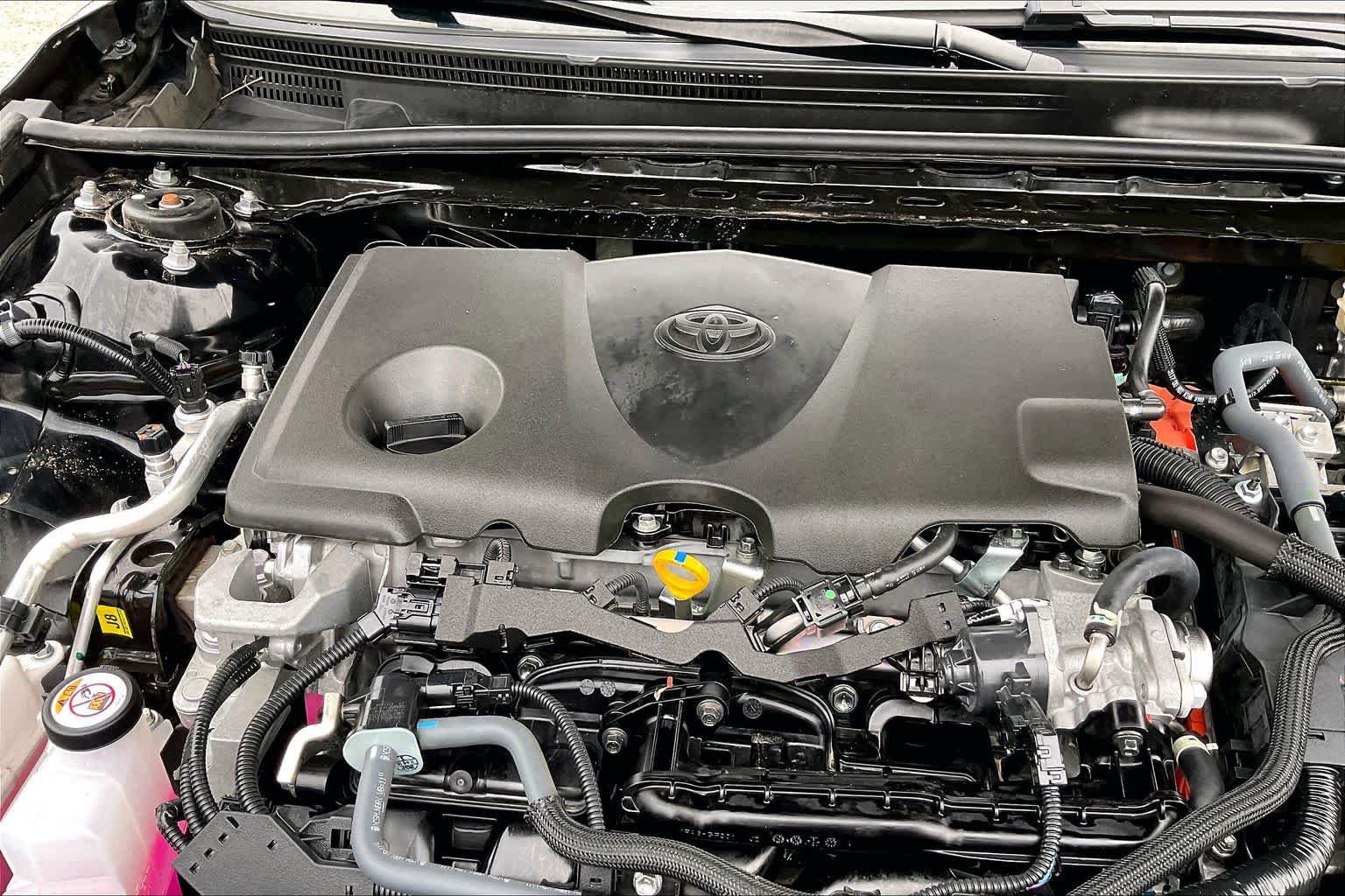 Used 2025 Toyota Camry LE FWD image 32