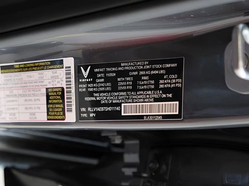 New 2025 VinFast VF 8 Eco AWD/4WD image 34