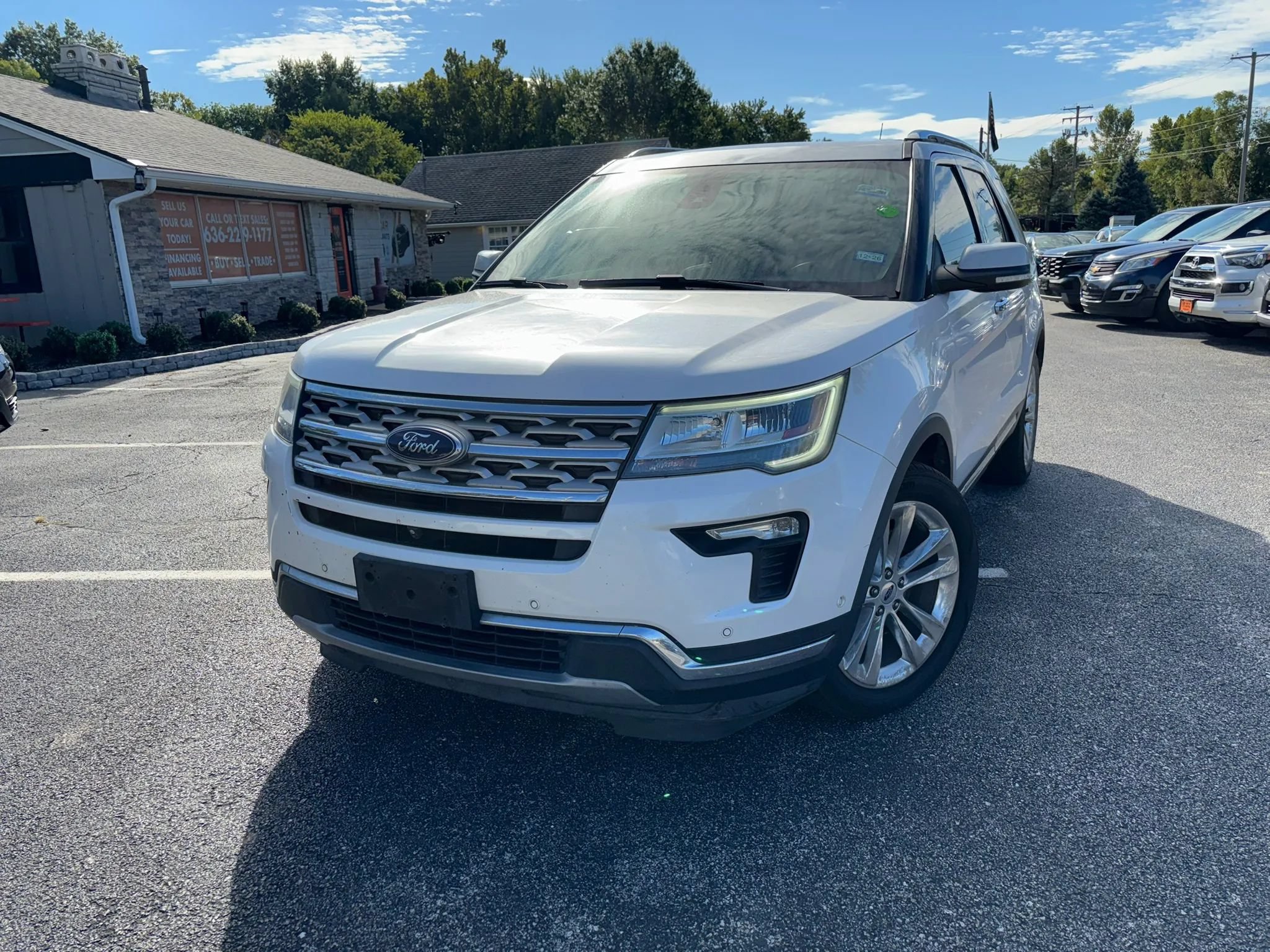 Used 2018 Ford Explorer Limited w/ Equipment Group 301A FWD image 3