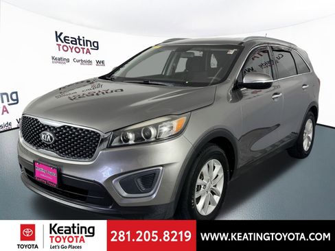 Used 2016 Kia Sorento LX image 8