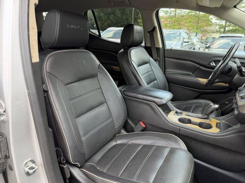 Used 2019 GMC Acadia Denali FWD image 24
