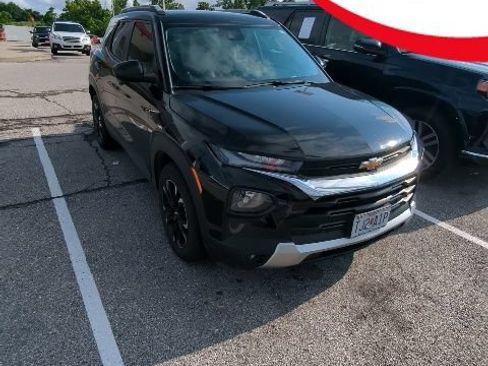 Used 2023 Chevrolet TrailBlazer LT FWD image 1