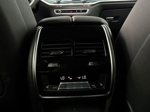 Used 2025 BMW X5 xDrive40i w/ M Sport Package AWD/4WD image 14