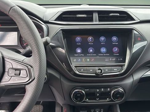 Used 2022 Chevrolet TrailBlazer RS w/ Sun and Liftgate Package image 10