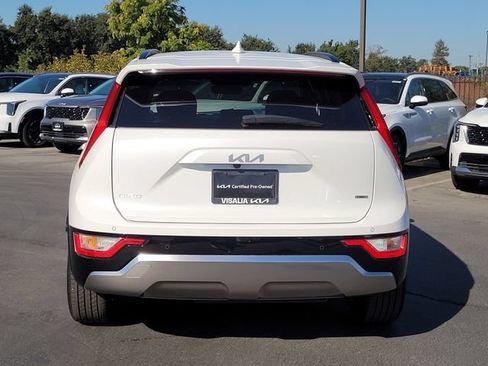 Certified 2025 Kia Niro EX Touring FWD image 7