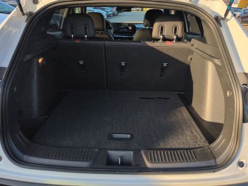 Used 2024 Chevrolet Trax RS w/ Driver Confidence Package image 32