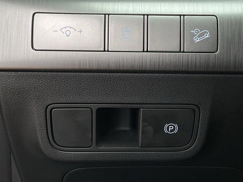 Used 2025 Hyundai Kona SEL image 26