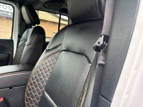 Used 2021 Jeep Wrangler Unlimited Sahara AWD/4WD image 24