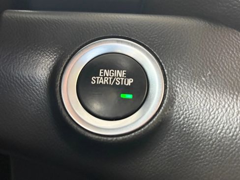 Used 2019 GMC Terrain Denali w/ GMC Pro Grade Package AWD/4WD image 26
