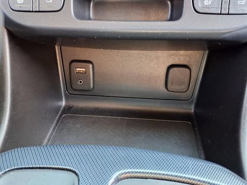 Used 2018 Chevrolet Colorado Z71 AWD/4WD image 29