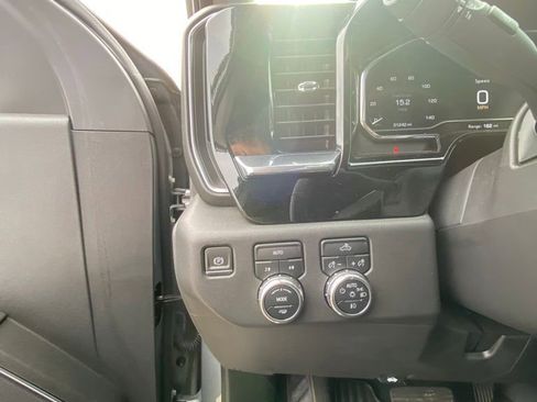 Used 2024 GMC Sierra 1500 Elevation AWD/4WD image 12