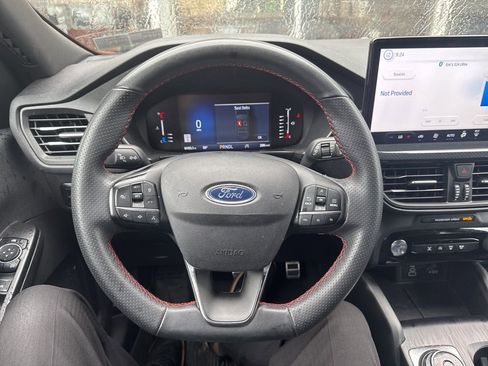 Used 2024 Ford Escape ST-Line w/ Tech Pack #1 FWD image 10