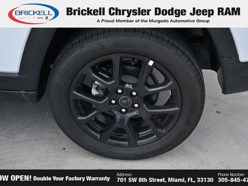 Used 2026 Jeep Compass Latitude AWD/4WD image 35