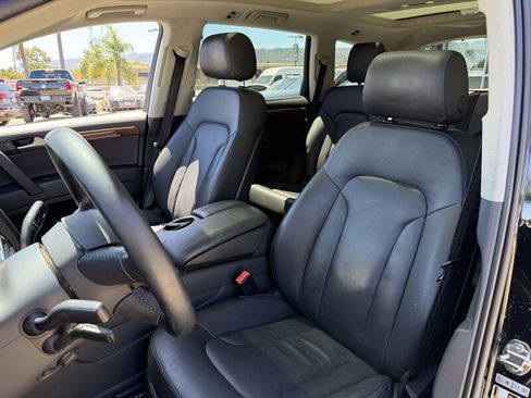 Used 2015 Audi Q7 3.0T S line Prestige w/ Cold Weather Package AWD/4WD image 11