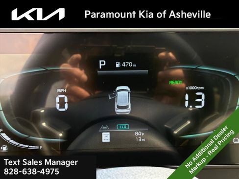 New 2025 Kia Sportage EX image 8