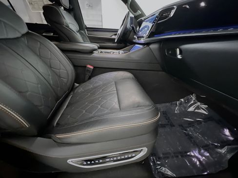 Used 2024 Jeep Grand Wagoneer Series III w/ Quick Order Packagew 28T image 31