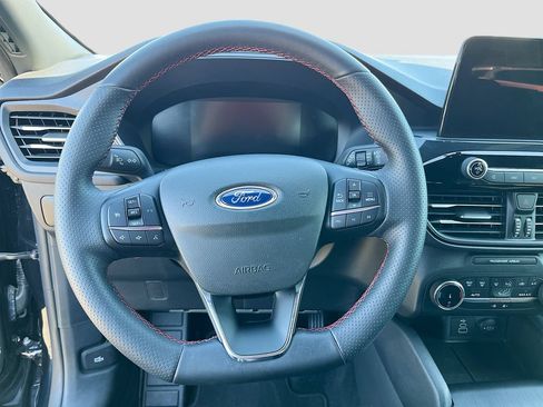 Used 2025 Ford Escape ST-Line AWD/4WD image 11