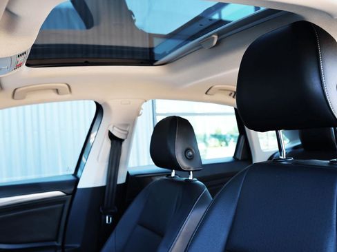 Used 2019 Volkswagen Jetta SEL image 36