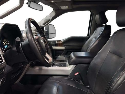 Used 2016 Ford F150 Lariat AWD/4WD image 24