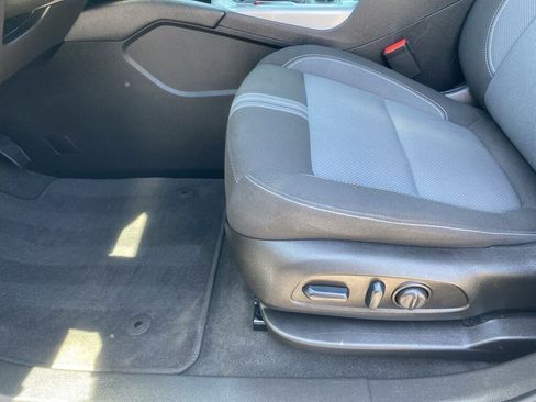 Used 2023 Chevrolet Blazer LT image 22