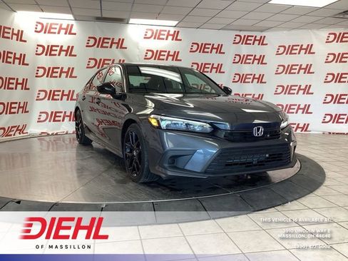 Used 2024 Honda Civic Sport image 1