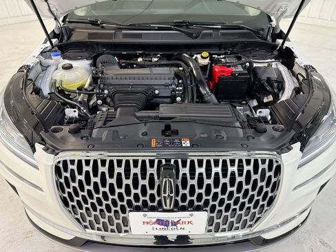 New 2026 Lincoln Corsair Premiere image 30