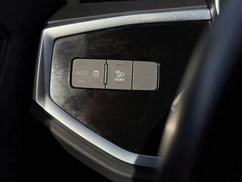 Used 2021 Audi Q3 2.0T Premium Plus AWD/4WD image 34
