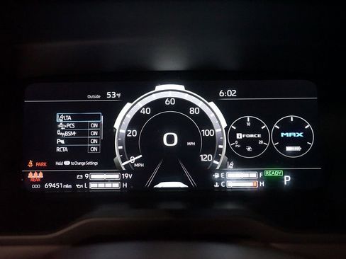 Used 2023 Toyota Tundra Platinum image 16