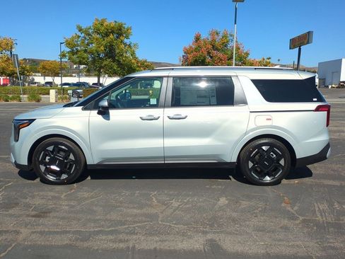 New 2026 Kia Carnival EX image 8